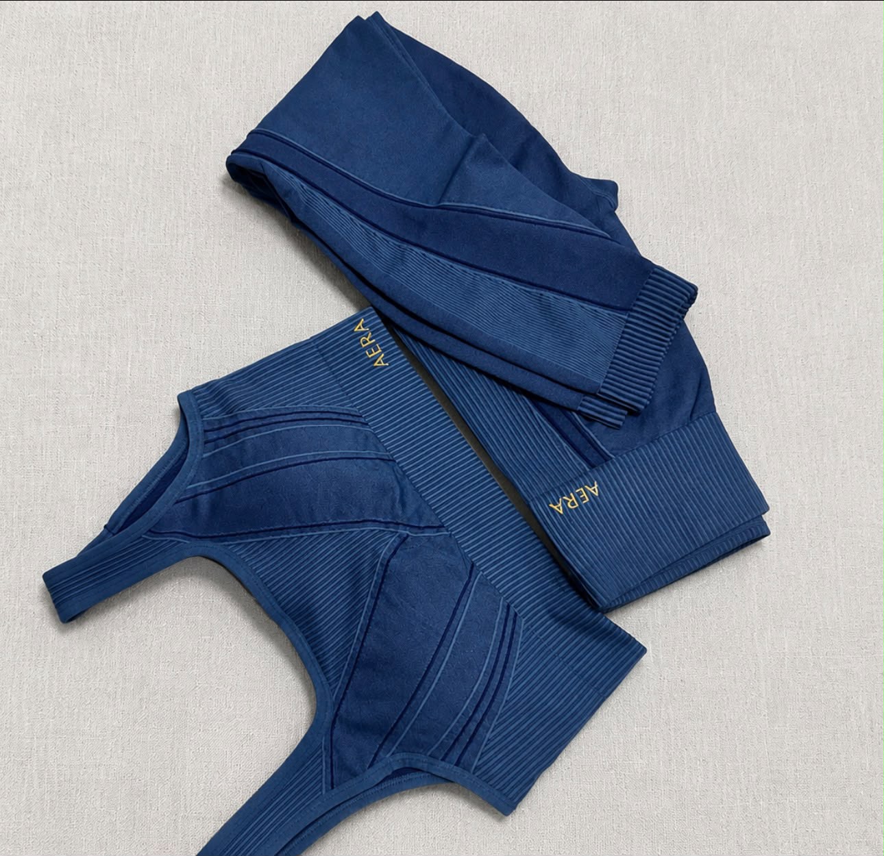 ID28 Conjunto Longo Essence - Seamless